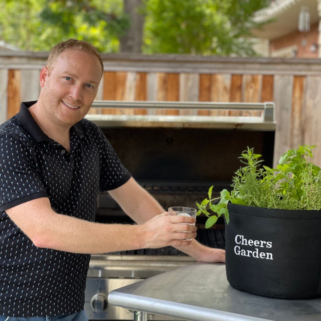 Cheers Garden Kit with cocktail-inspired herbs