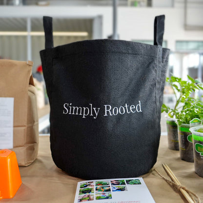 Simply Rooted Garden Kit‎ with seasonal vegetable + herb plants